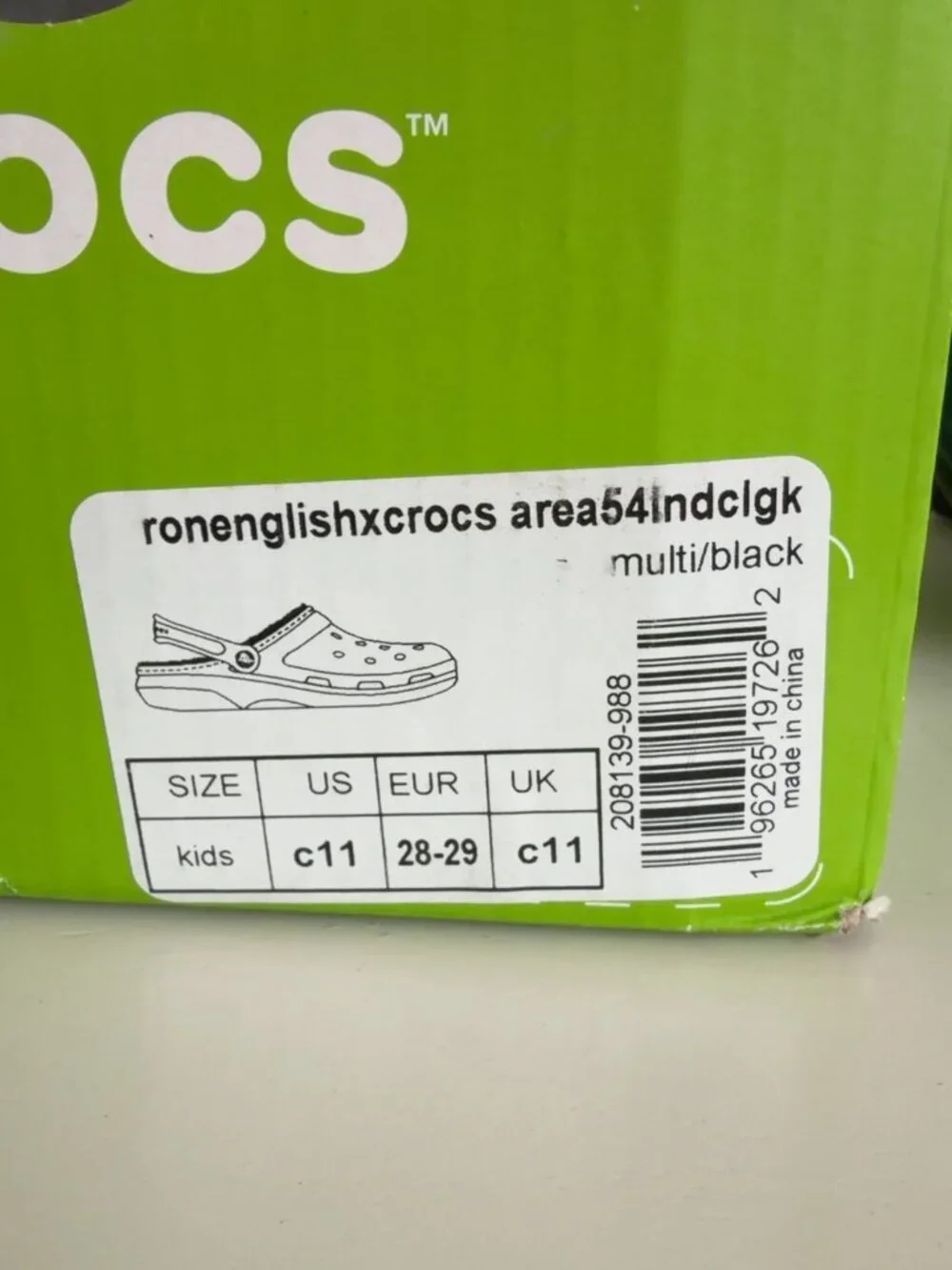 CROCS signature cozy ships
